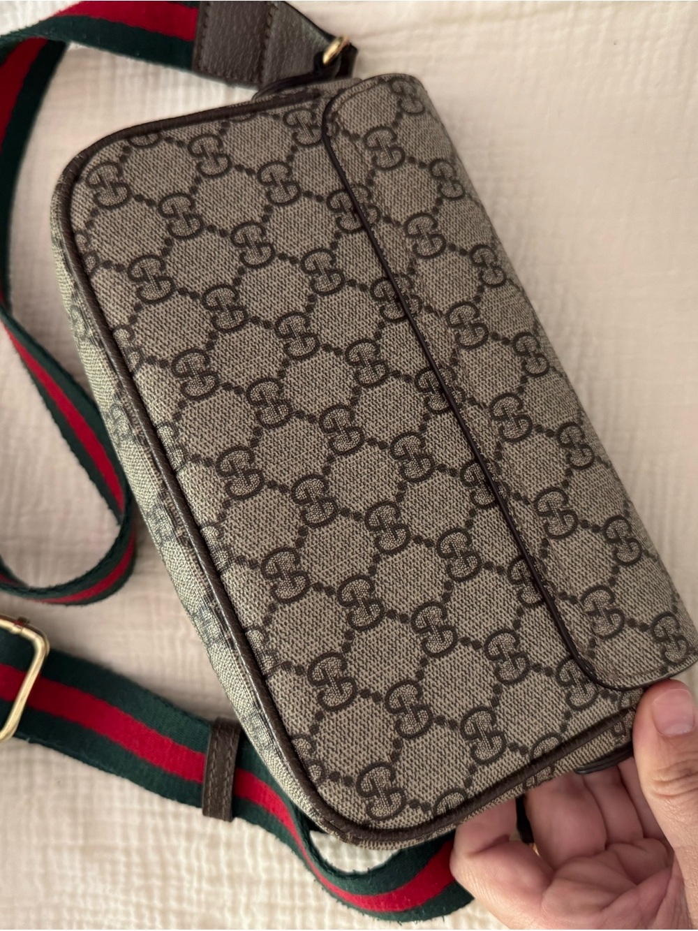 Gucci Beige Brown GG Supreme Crossbody with Green-Red Web Strap - Picture 4 of 6